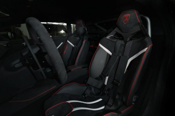 2024 Lamborghini Huracan Sterrato - Image 4